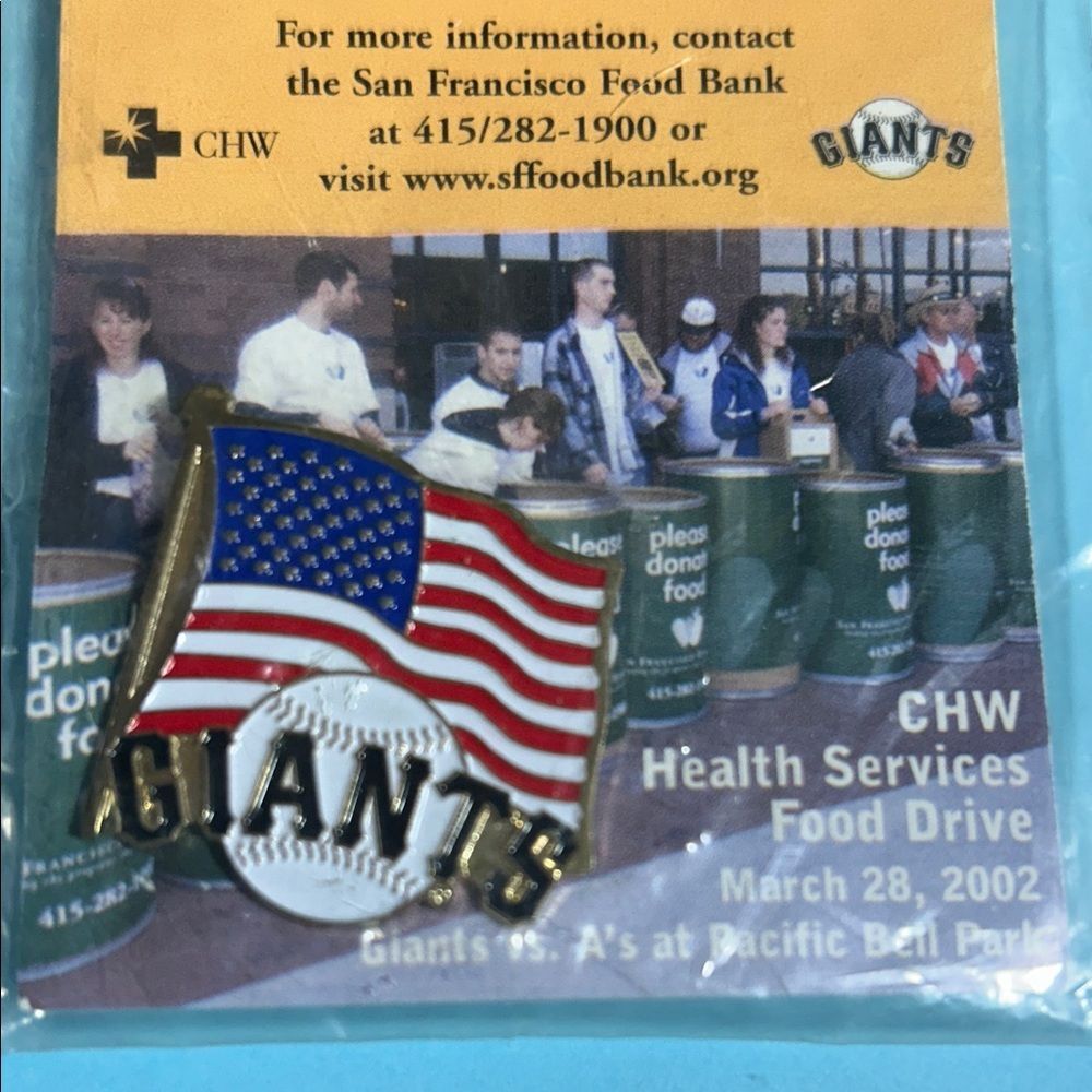 2002 San Francisco Giants CHW Food Drive American Flag Pin -NOC